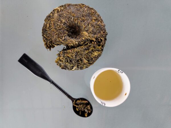 Nilgiri Pu'er Cake - Image 2